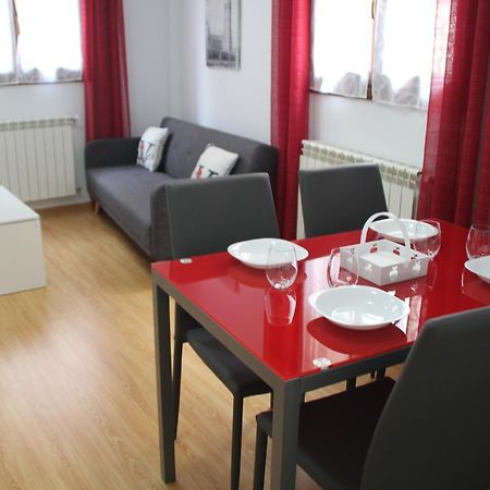 Apartamentos San Lazaro เอซกาไรย์ ภายนอก รูปภาพ