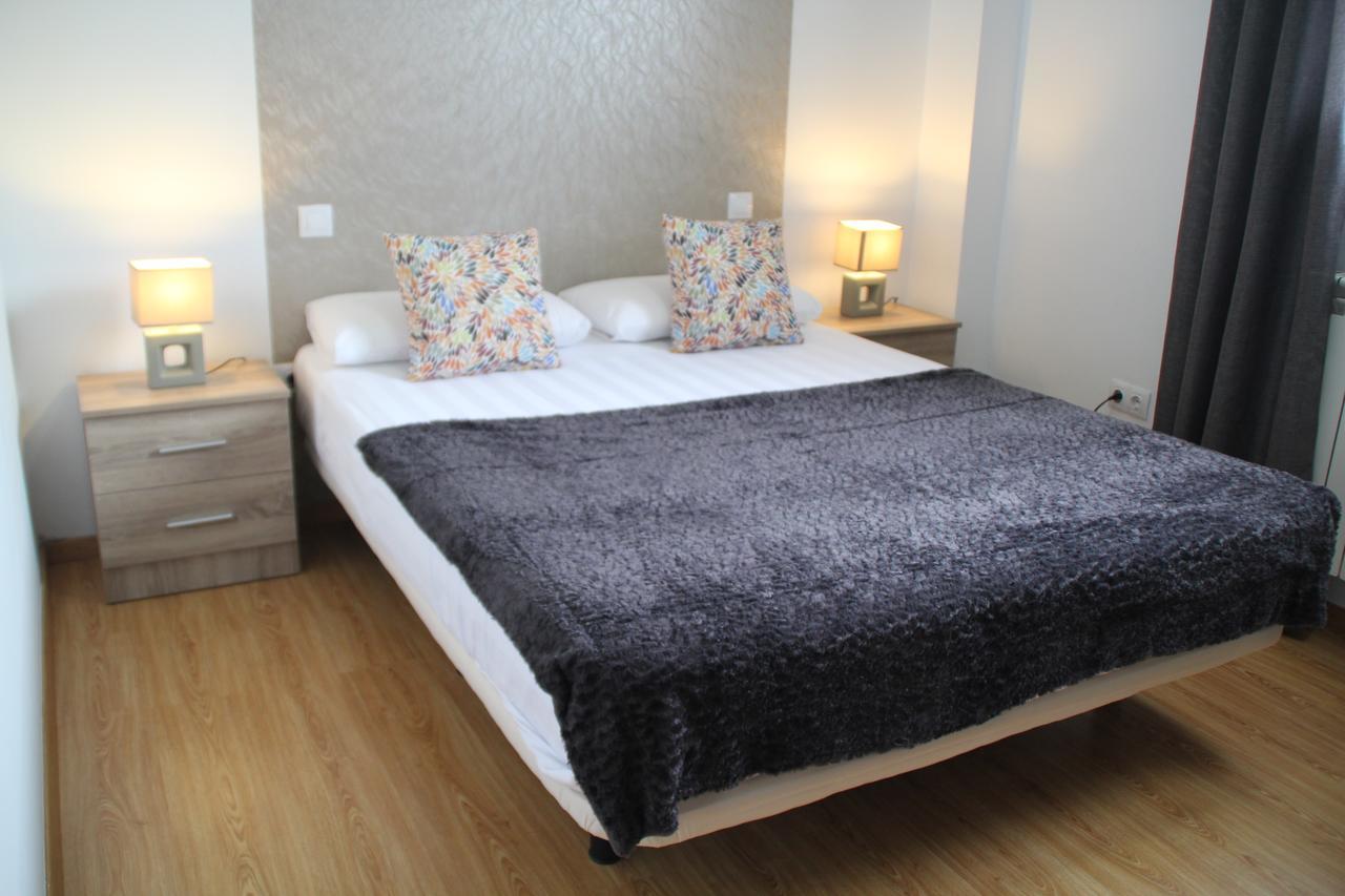 Apartamentos San Lazaro เอซกาไรย์ ภายนอก รูปภาพ