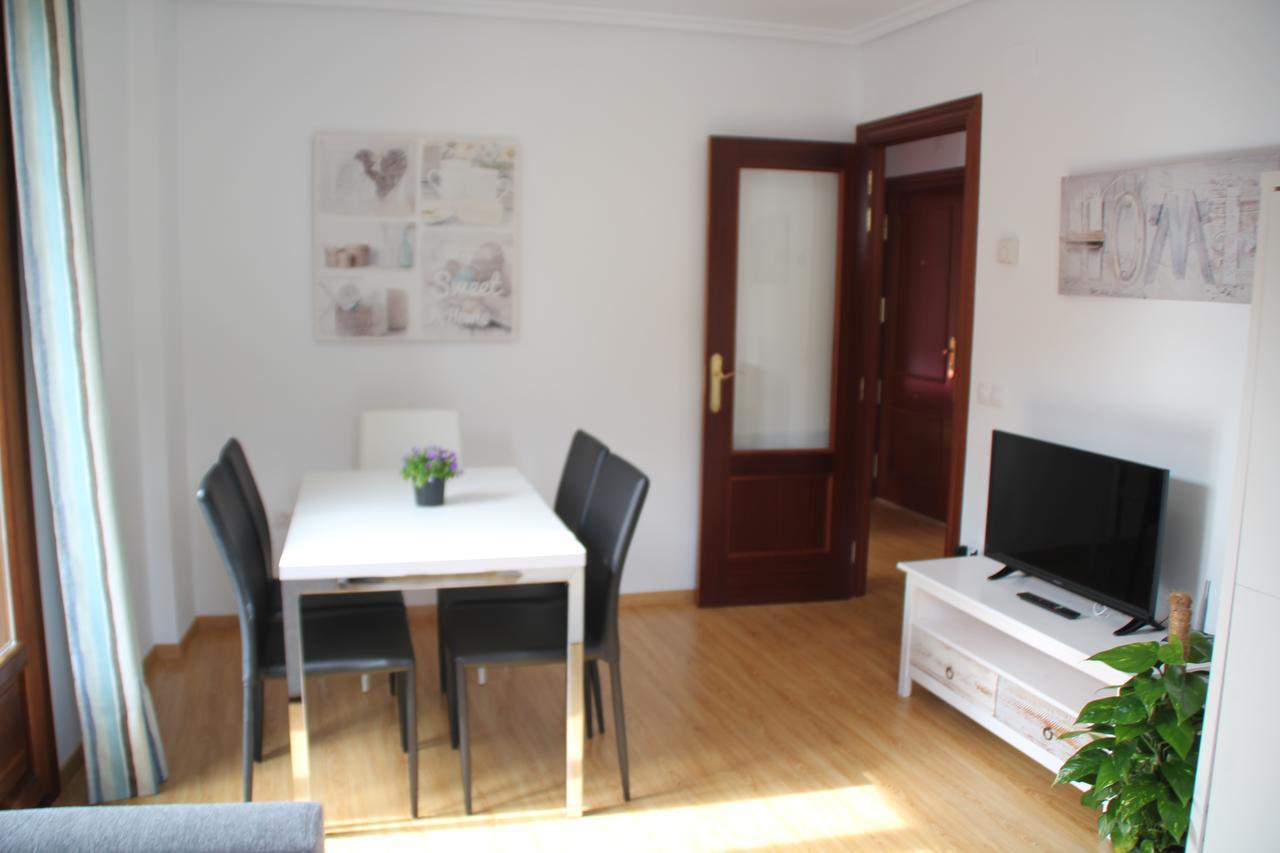 Apartamentos San Lazaro เอซกาไรย์ ภายนอก รูปภาพ