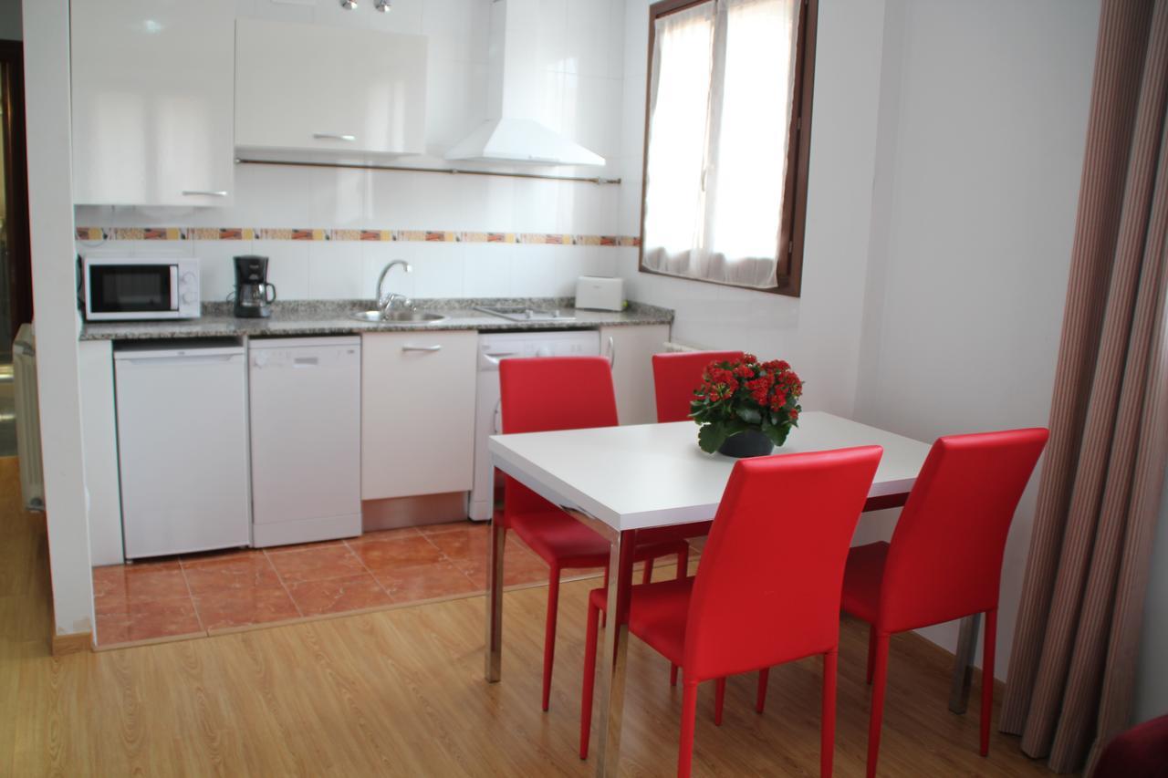 Apartamentos San Lazaro เอซกาไรย์ ภายนอก รูปภาพ