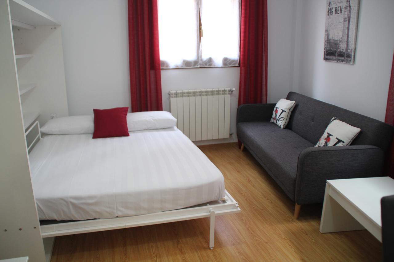 Apartamentos San Lazaro เอซกาไรย์ ภายนอก รูปภาพ